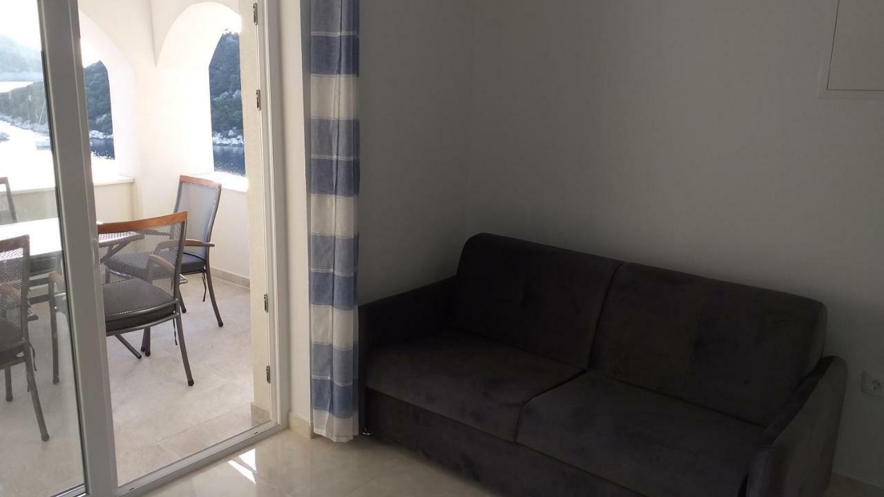 Apartment Zaklopatica Lastovo Экстерьер фото