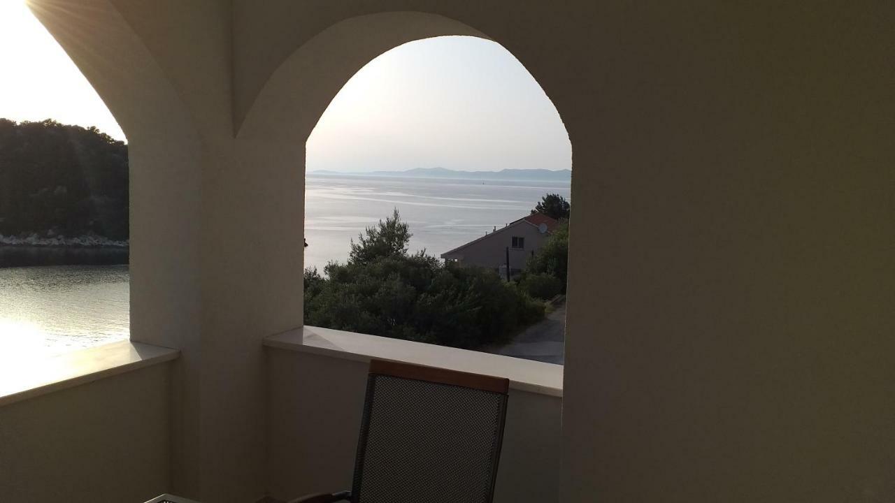 Apartment Zaklopatica Lastovo Экстерьер фото